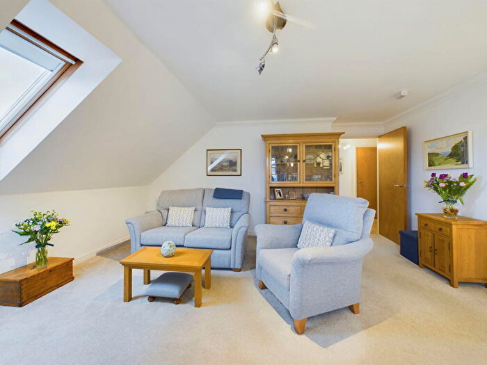 2 Bedroom Flat For Sale In Sea Road, Carlyon Bay, PL25