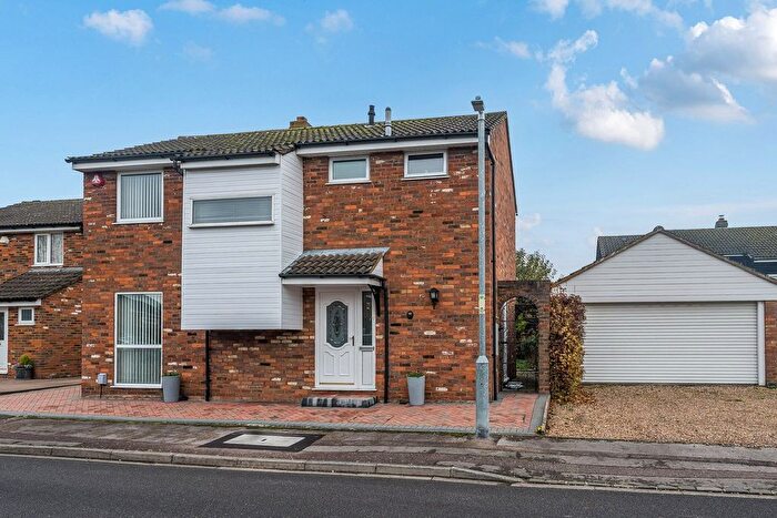 3 Bedroom Detached House For Sale In Tythe Barn Close, Westoning, MK45