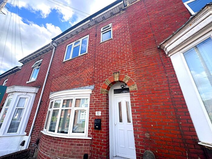 7 Bedroom Detached House To Rent In Forster Road, Southampton, Hampshire, SO14