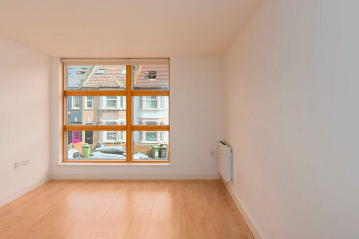1 Bedroom Flat To Rent In Vida House, Trundleys Road, Deptford, SE8