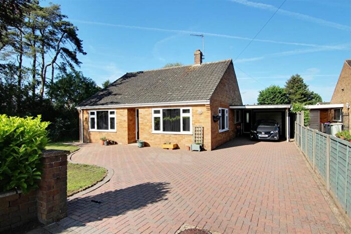 5 Bedroom Detached Bungalow For Sale In Tothby Lane, Alford, LN13