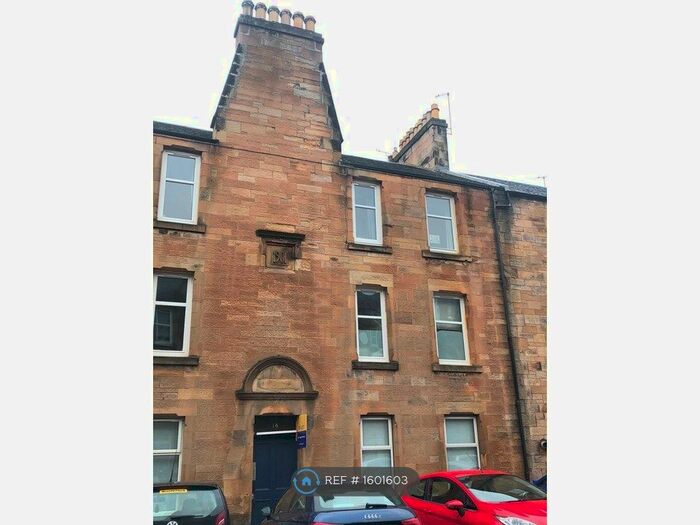 2 Bedroom Flat To Rent In Bruce Street Stirling Stirlingshire, Stirling, FK8
