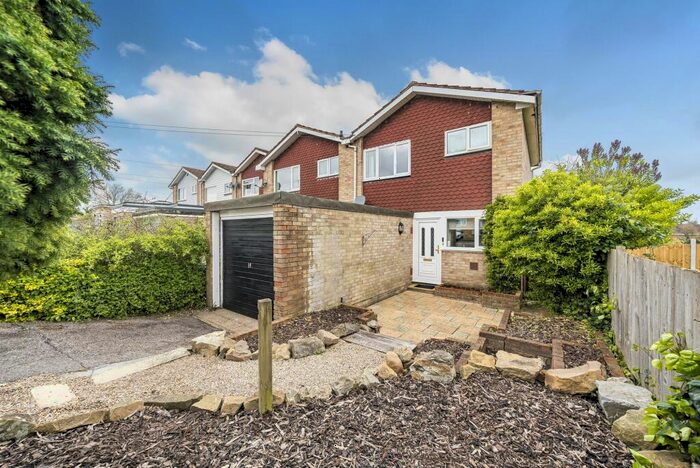 2 Bedroom End Of Terrace House For Sale In Berkeley Close, Dunkirk, ME13