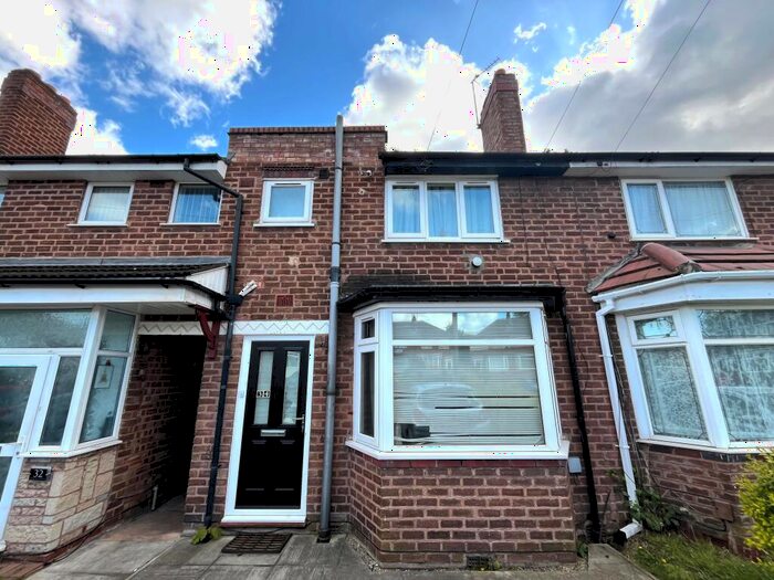 3 Bedroom House To Rent In Whitburn Avenue, B42