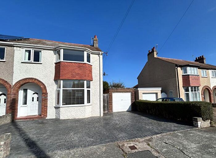 3 Bedroom Semi-Detached House For Sale In Llandudno Road, Penrhyn Bay, LL30