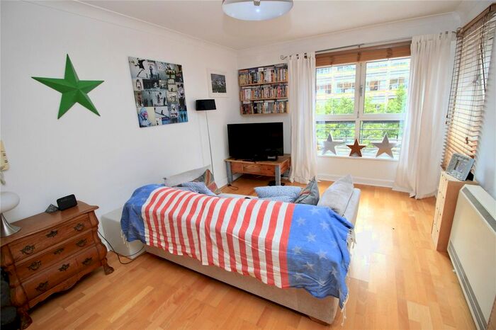 2 Bedroom Flat To Rent In Cracknell, Millsands, Sheffield, South Yorkshire, S3