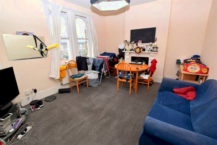 3 Bedroom Flat To Rent In Chobham Road, Stratford, E15