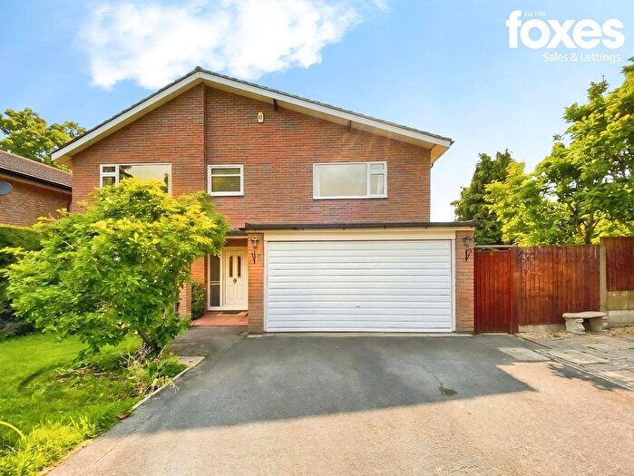 5 Bedroom Detached House For Sale In Heath Close, Colehill, Wimborne, Dorset, BH21