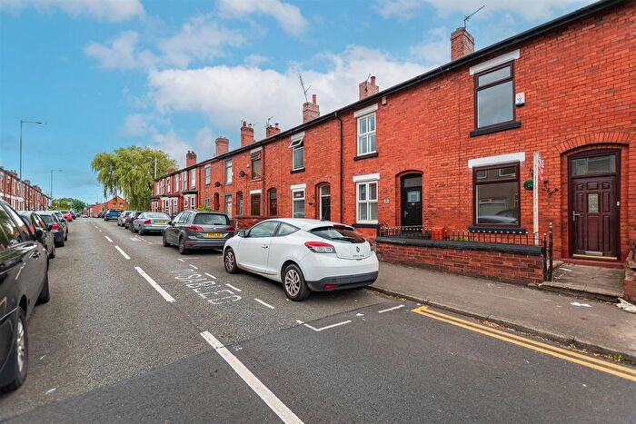 2 Bedroom Property To Rent In Bag Lane, Atherton, Manchester, M46