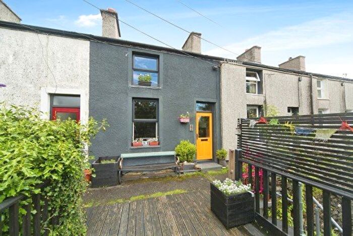 3 Bedroom Terraced House To Rent In Rhesdai Dolrhedyn, Blaenau Ffestiniog, LL41