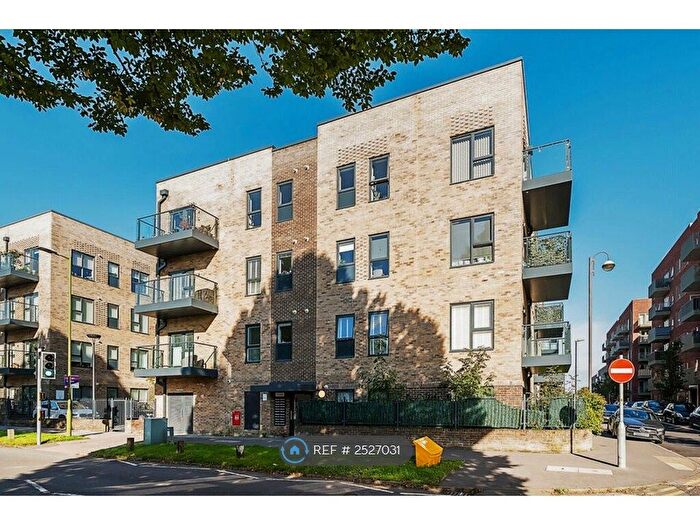 1 Bedroom Flat To Rent In Elliot Court, Watford, WD19