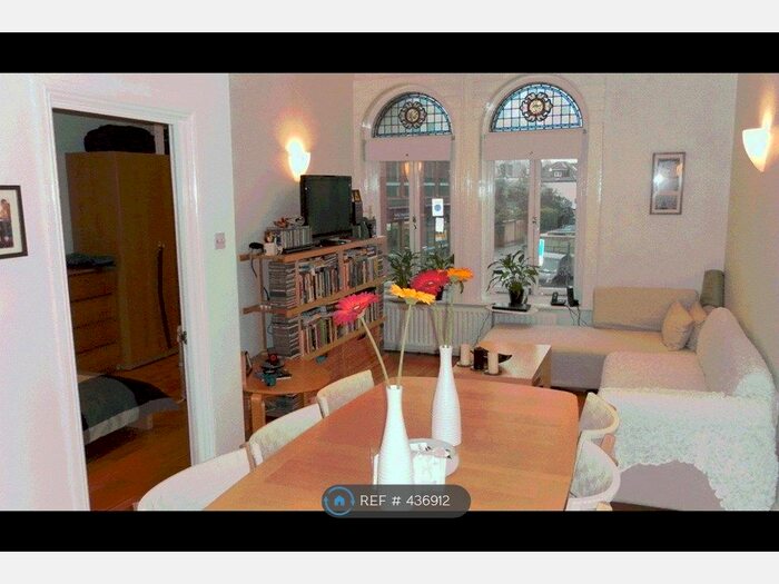 1 Bedroom Flat To Rent In Worple Road Mews, London, SW19