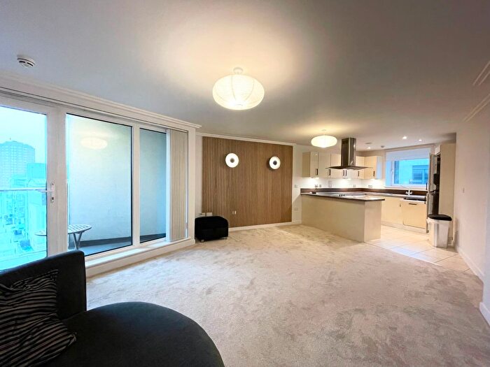 2 Bedroom Flat To Rent In Fleet Street, Brighton, BN1