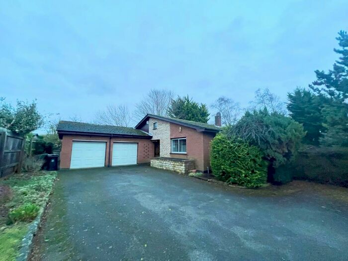 3 Bedroom House To Rent In Hillside Drive, Grantham, NG31