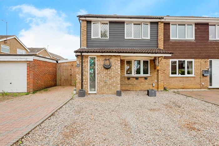 3 Bedroom Semi-Detached House For Sale In Nichols Way, Raunds, Wellingborough, NN9