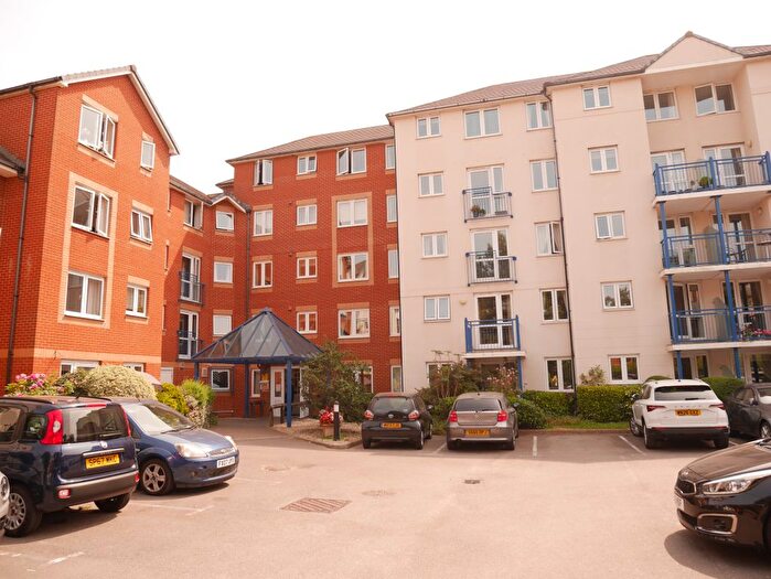 2 Bedroom Flat To Rent In Eddington Court, Beach Road, BS23