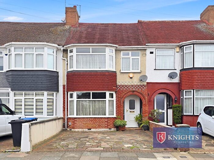 3 Bedroom Terraced House For Sale In Bexley Gardens, London, N9