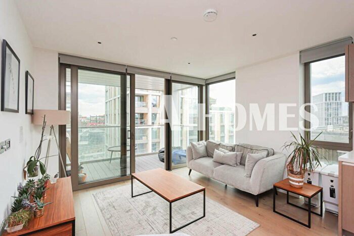 2 Bedroom Apartment For Sale In Radley House, Prince Of Wales Drive, Palmer Road, SW11