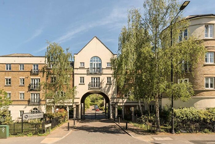 2 Bedroom Flat To Rent In Bascombe Street, Brixton, SW2