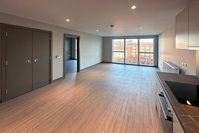 1 Bedroom Apartment To Rent In Candleriggs, Trongate, Glasgow, G1