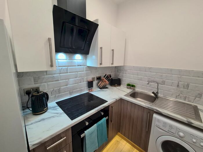 1 Bedroom Flat To Rent In Claughton Street, St Helens, WA10