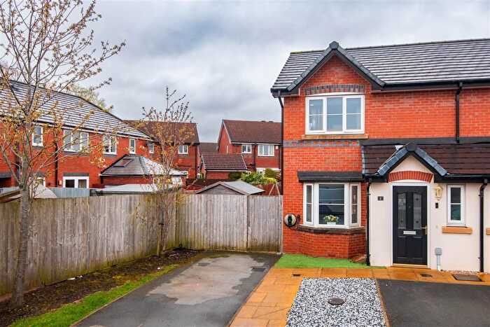 3 Bedroom Semi Detached House For Sale In Twickenham Place, Chorley, PR7