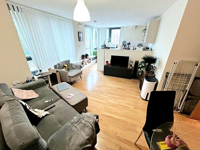 2 Bedroom Flat To Rent In Mcgrath House, Vorley Road, Archway, N19