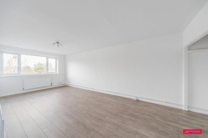 2 Bedroom Flat To Rent In Sylvan Road, Crystal Palace, SE19