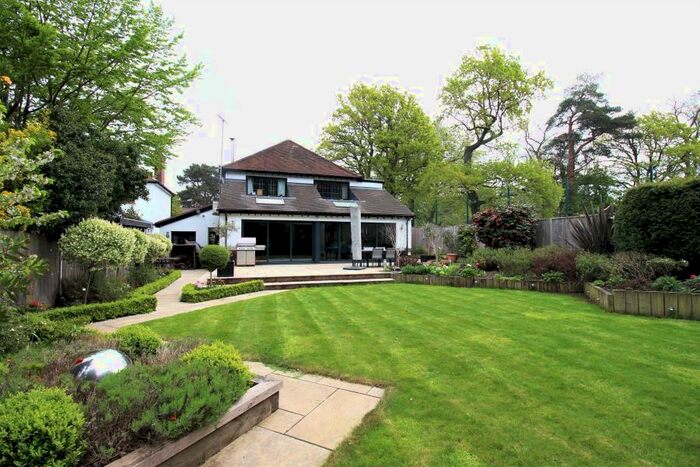 4 Bedroom Terraced House To Rent In Woking, GU22