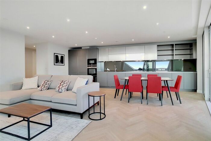 3 Bedroom Flat To Rent In Southwark Bridge Road, London, SE1