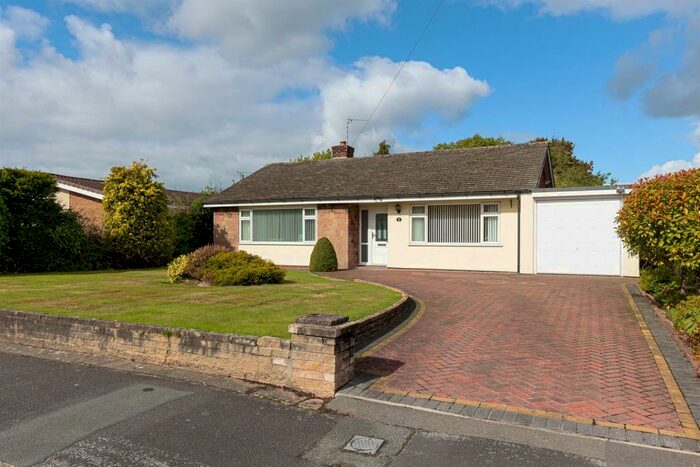2 Bedroom Detached Bungalow For Sale In Mount Pleasant Road, Davenham, Northwich, CW9
