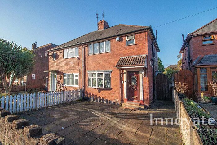 3 Bedroom Semi Detached House For Sale In Johnston Street, West Bromwich, B70