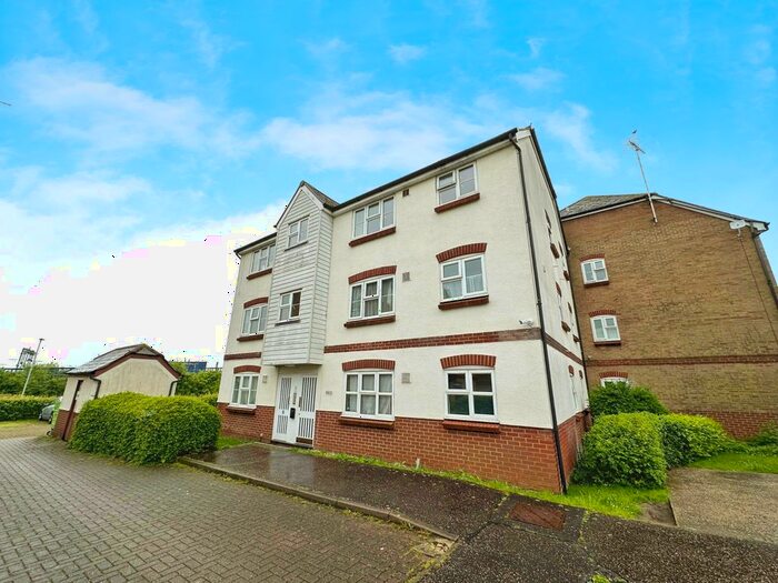 1 Bedroom Flat To Rent In Mulberry Gardens, Witham, CM8
