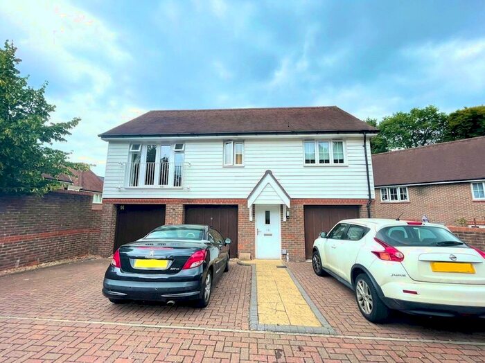 2 Bedroom Maisonette To Rent In Renfields, Haywards Heath, West Sussex, RH16