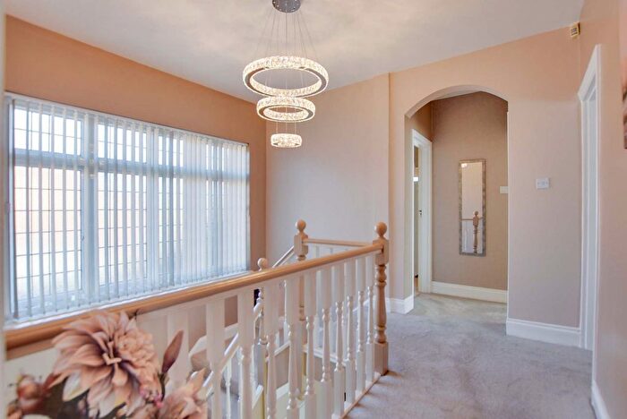 4 Bedroom Detached House For Sale In Stoughton Drive North, Evington Bordering Stoneygate, Leicester, LE5