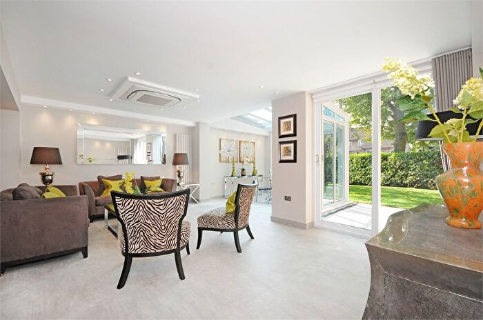 4 Bedroom Terraced House To Rent In Court Close, St. Johns Wood Park, London, NW8