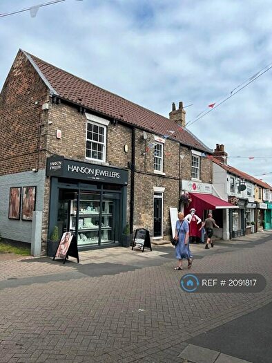 2 Bedroom Flat To Rent In Prestongate, Hessle, HU13