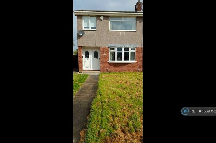 3 Bedroom Semi-Detached House To Rent In Norham Close, Blyth, NE24