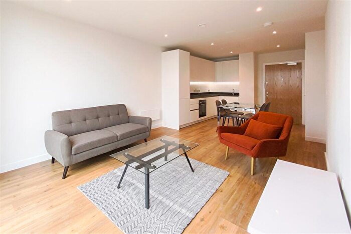 1 Bedroom Apartment To Rent In Mount Yard, M4
