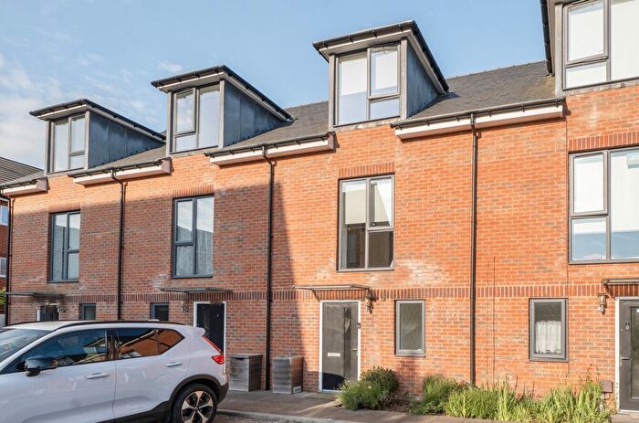 3 Bedroom Terraced House For Sale In North Mead, Chichester, PO19