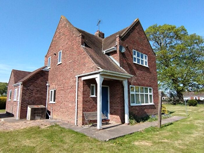 3 Bedroom Detached House To Rent In Spalding Road, Gosberton, PE11