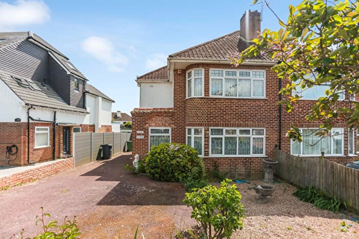 4 Bedroom Semi-Detached House For Sale In Hangleton Road, Hove, BN3