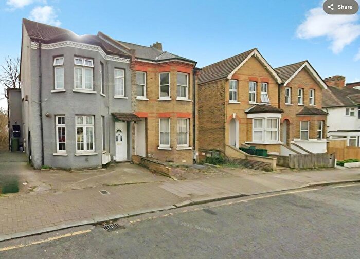 2 Bedroom Flat To Rent In Ravensbourne Road Bromley, BR1
