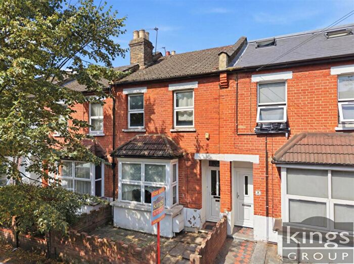 3 Bedroom Terraced House For Sale In Poynter Road, Enfield, EN1