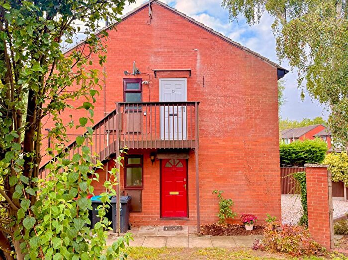 2 Bedroom Flat To Rent In Firdale Road, Northwich, CW8