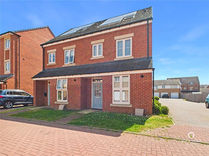 3 Bedroom Semi-Detached House To Rent In Hedley Close, Houghton Le Spring, Tyne And Wear, DH4
