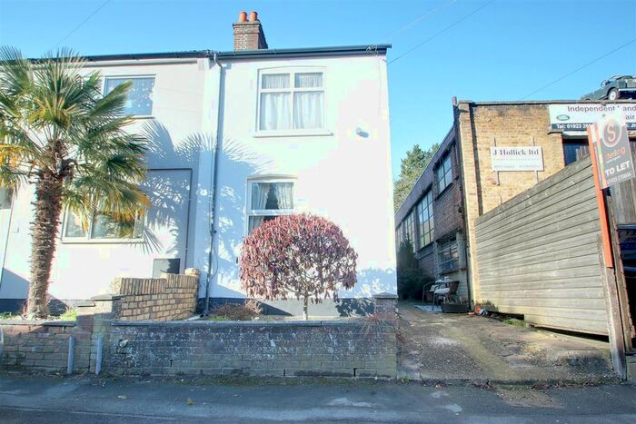 1 Bedroom Maisonette To Rent In Rucklers Lane, Kings Langley, WD4