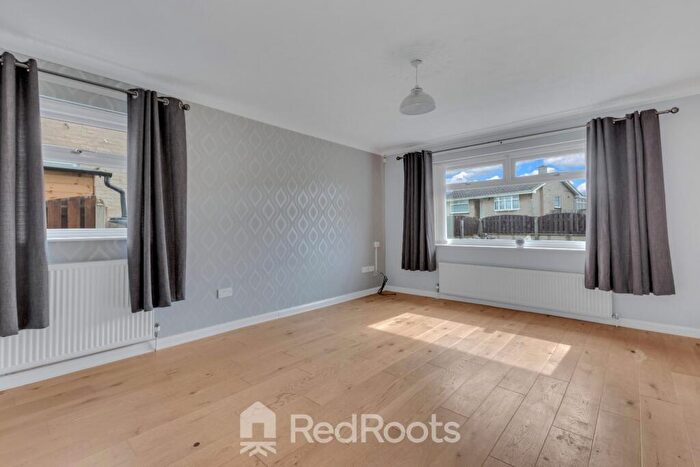 2 Bedroom Detached Bungalow For Sale In Corn Hill, Conisbrough, Doncaster, DN12