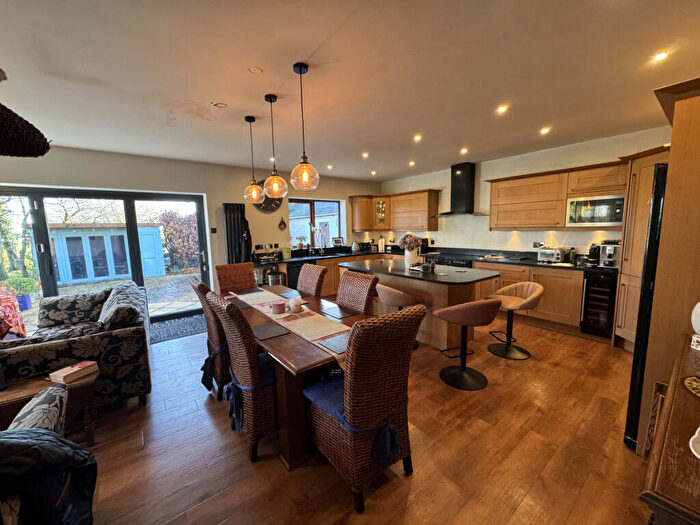 4 Bedroom Detached House For Sale In Burned House Lane, Poulton-le-Fylde, FY6