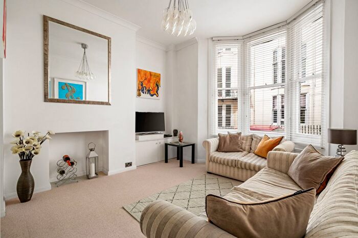 2 Bedroom Flat For Sale In Atlingworth Street, Brighton, BN2